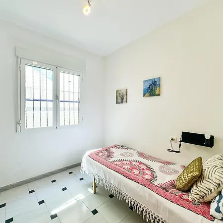 Beautiful Bungalow Near The Sea Torrevieja Exterior photo