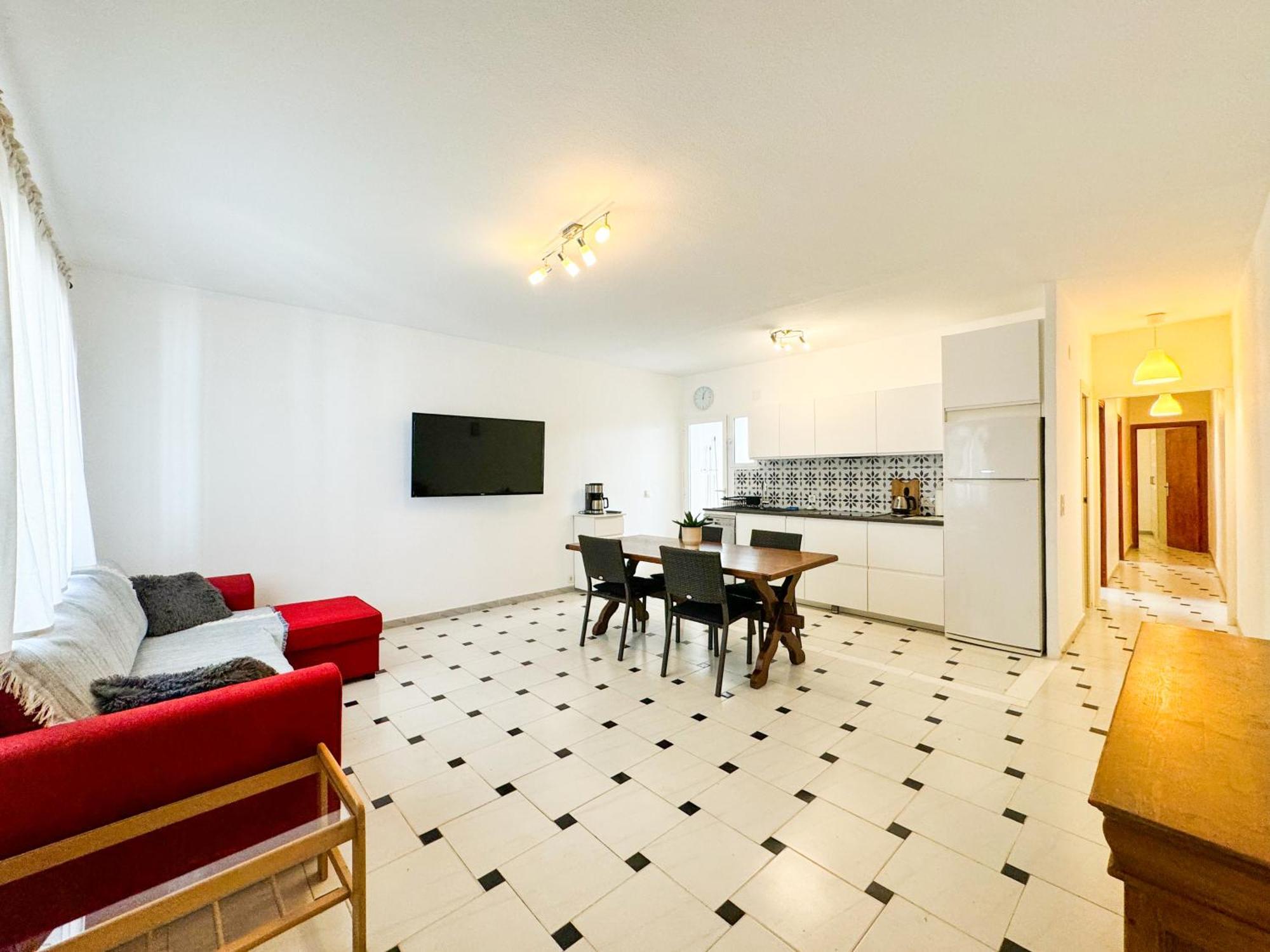 Apartment Beautiful Near The Sea
